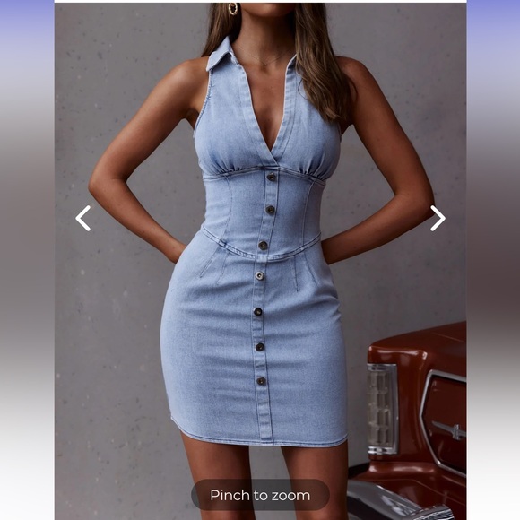 Selfie Leslie Dresses & Skirts - SELFIE LESLIE
South Beach Faux Placket Collared Dress Denim Sz S